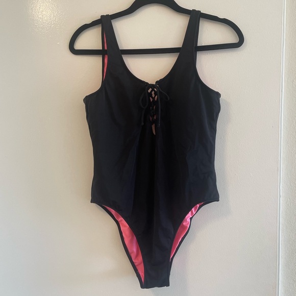 NWOT Victoria's Secret Lace Up Swimsuit - Picture 2 of 4